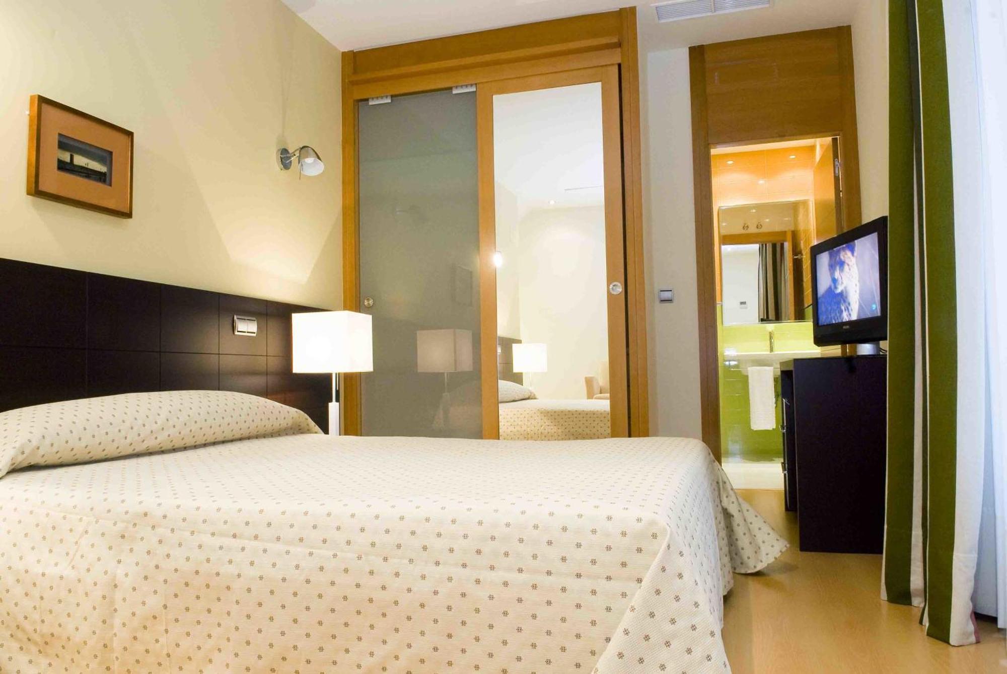 Apartamentos Maria Luisa Burgo Oda fotoğraf